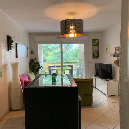 شقة Votre Sejour Cosy A Frejus! المظهر الخارجي الصورة
