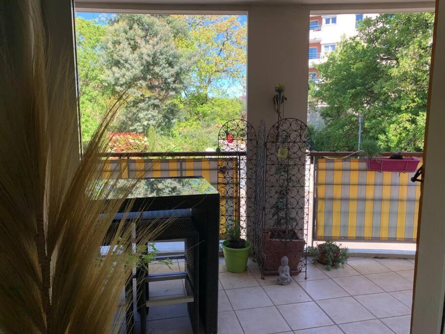 شقة Votre Sejour Cosy A Frejus! المظهر الخارجي الصورة